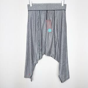 NWT Sweaty Betty Pranyama Stripe Yoga Capris Harem Pants M